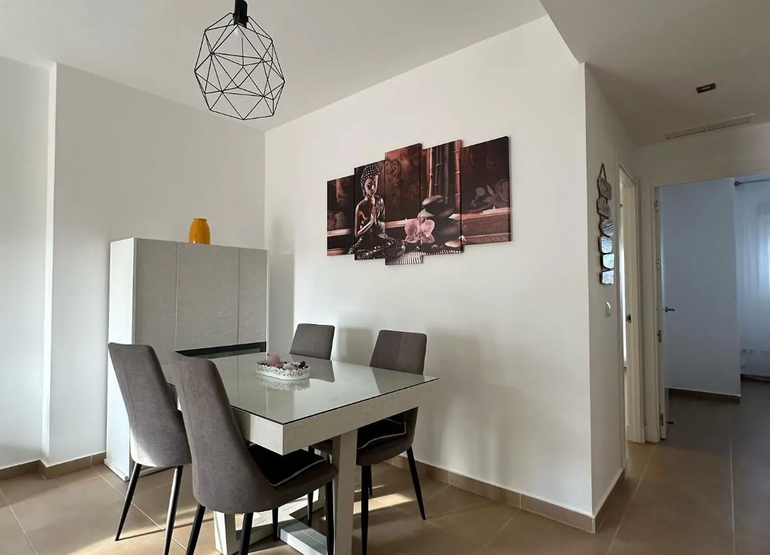 Rota Suites E&E Spain