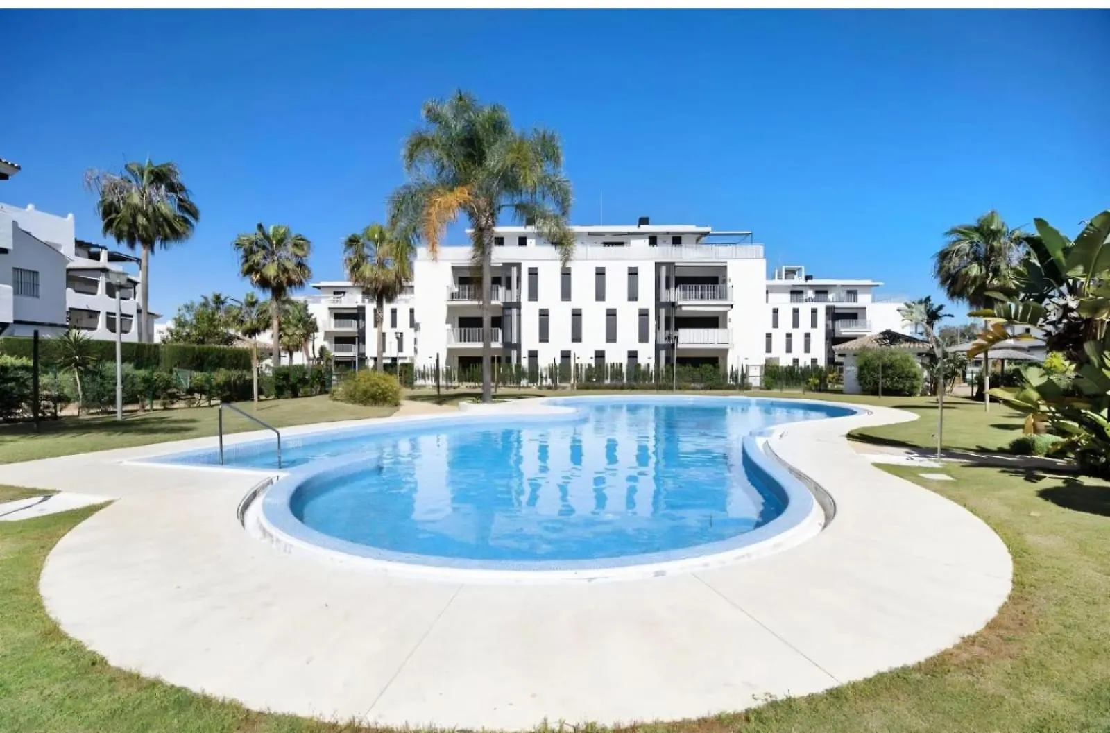 Rota Suites E&E