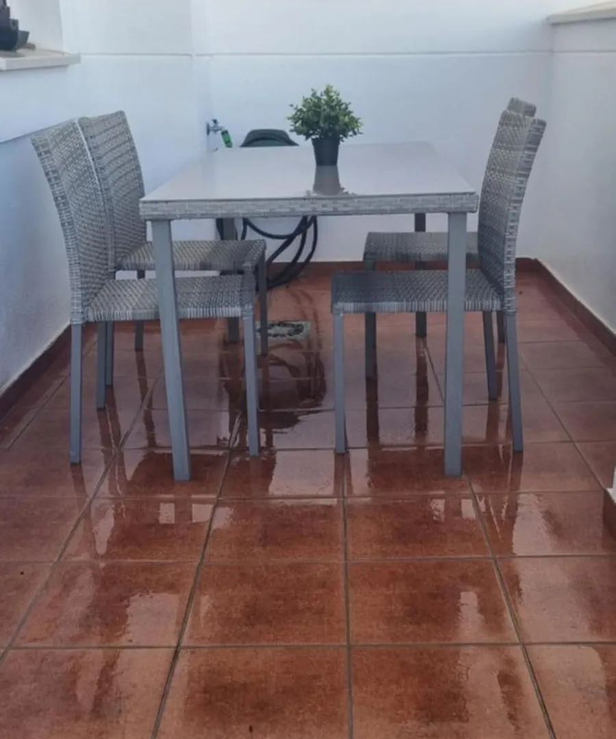 Rota Suites E&E 0*,