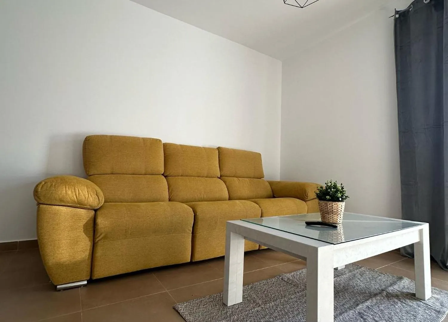 Rota Suites E&E