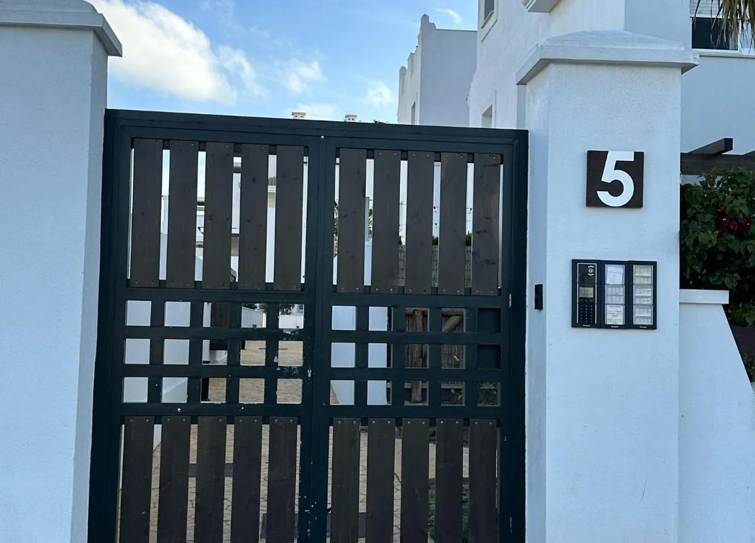 Rota Suites E&E 0*,  Španělsko